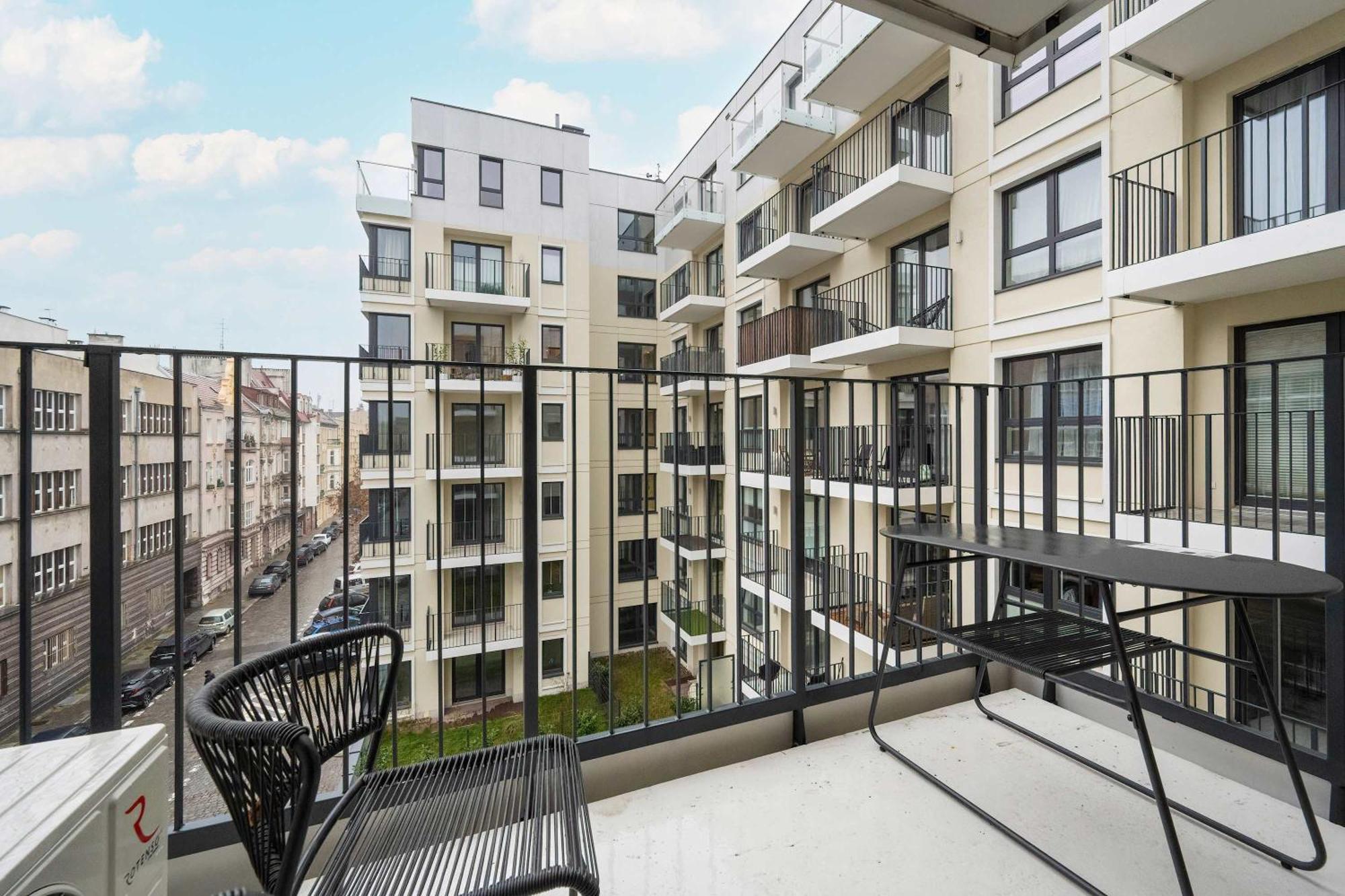 Apartmán Near Centre Of With Ac And Parking By Renters Prestige Vratislav