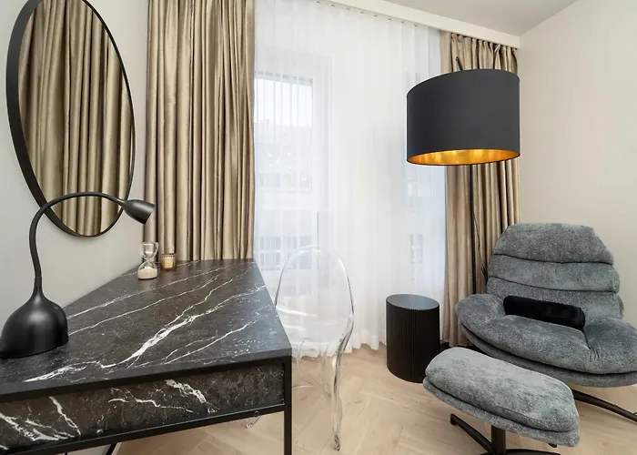 Apartment Near Centre Of Wroclaw With Ac And Parking By Renters Prestige