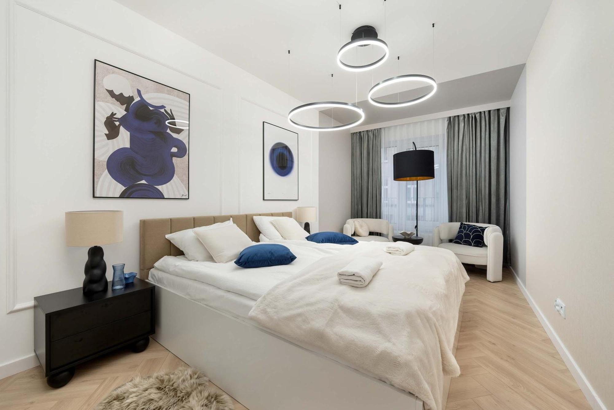 Near Centre Of With Ac And Parking By Renters Prestige * Wroclaw